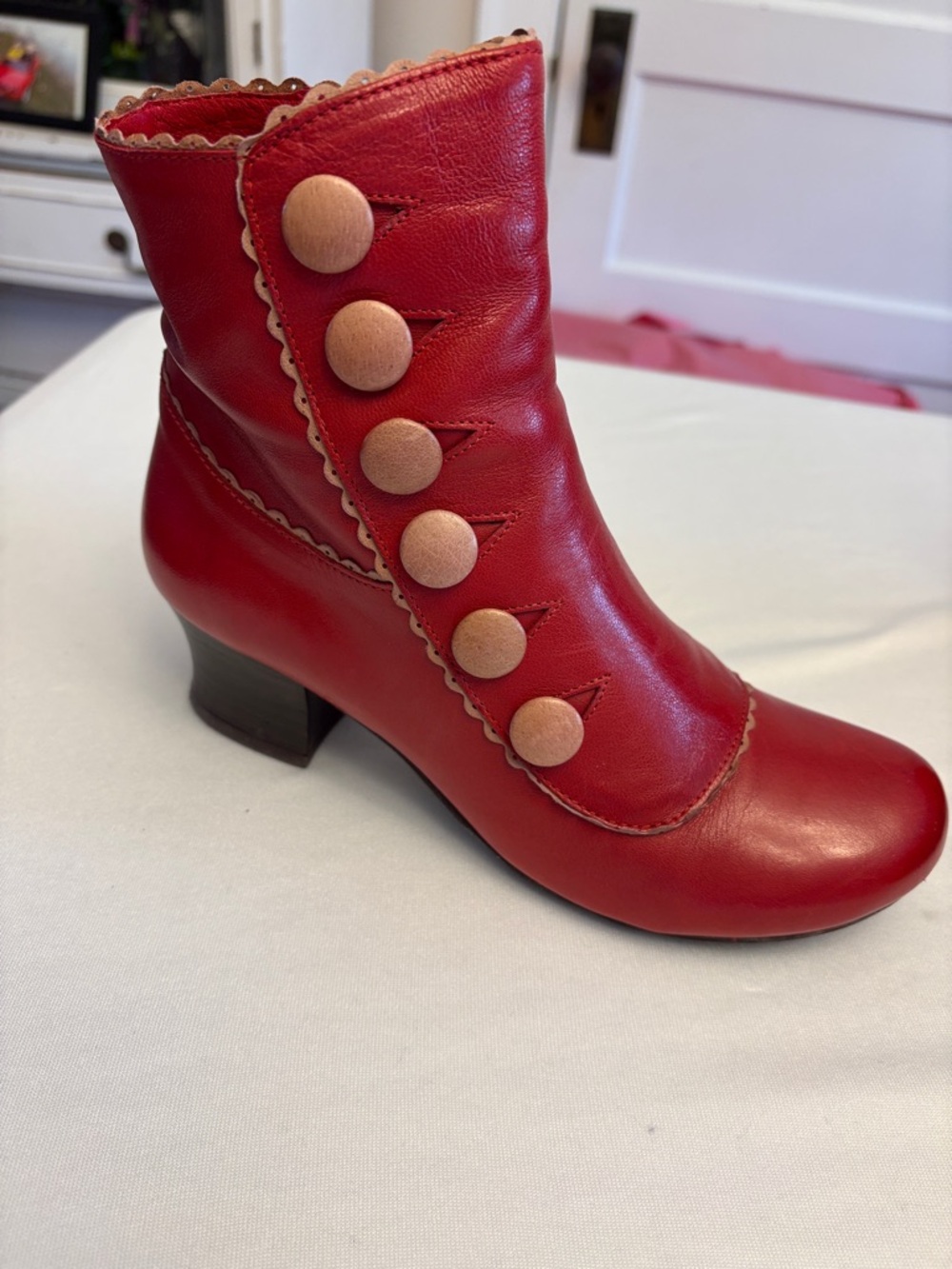 Miz Mooz New York City booties Fido style side zip 2” block heel Sz 6.5 NIB - Picture 2 of 8